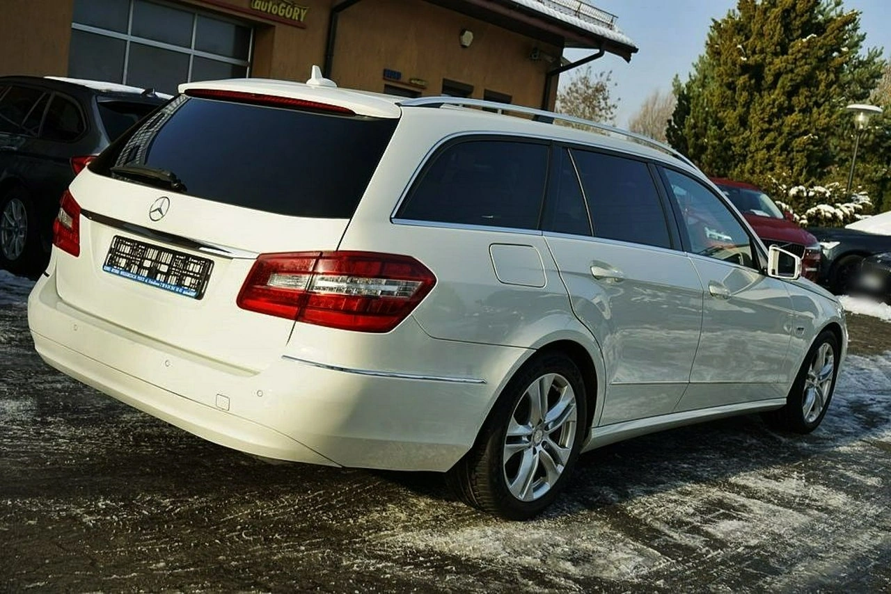 Mercedes E 220 - Zdjęcie 6