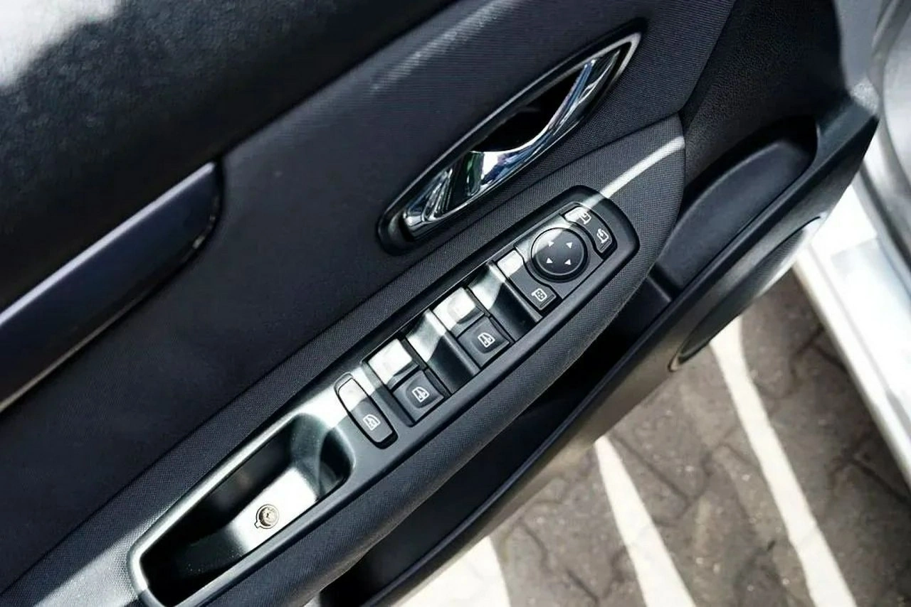 Renault Scenic - Zdjęcie 15