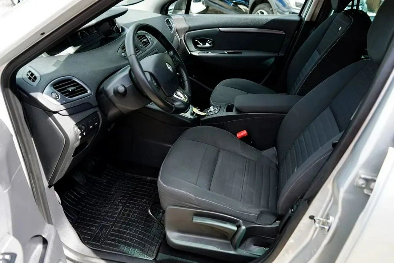 Renault Scenic - Zdjęcie 16