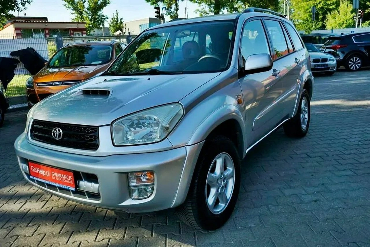 Toyota RAV-4 - Główne zdjęcie
