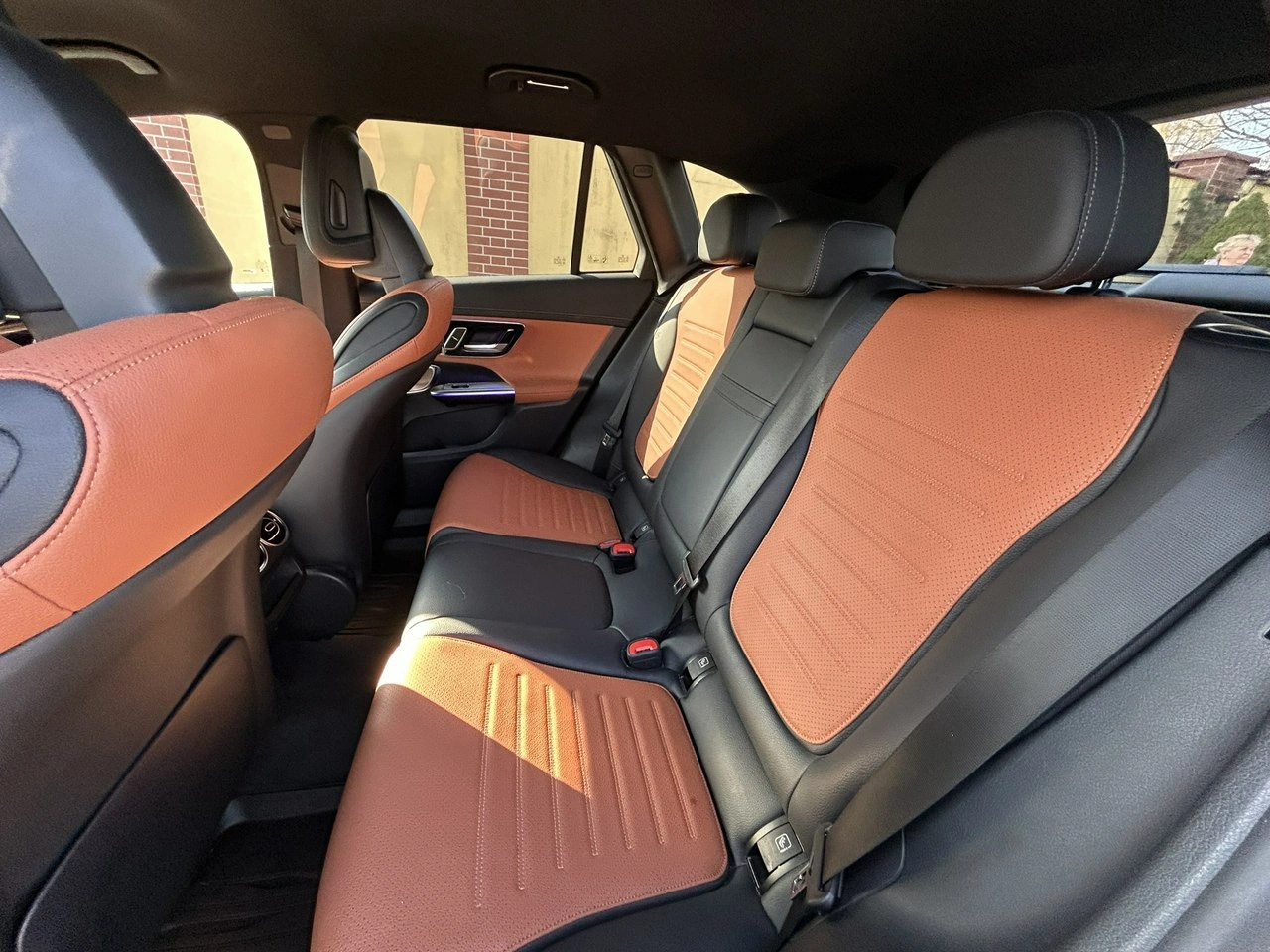 Mercedes GLC 300 - Zdjęcie 12