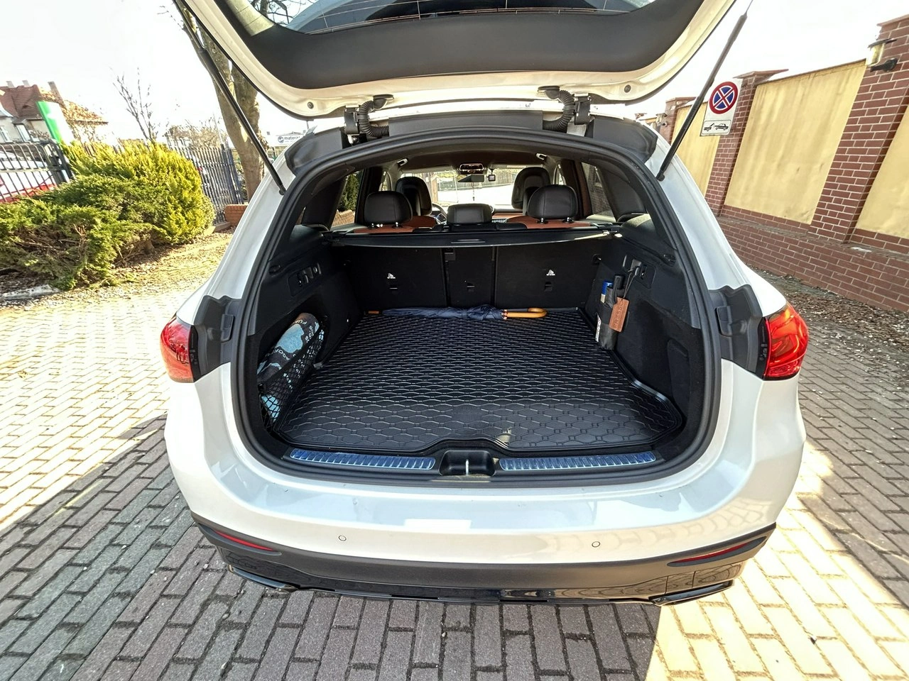 Mercedes GLC 300 - Zdjęcie 16