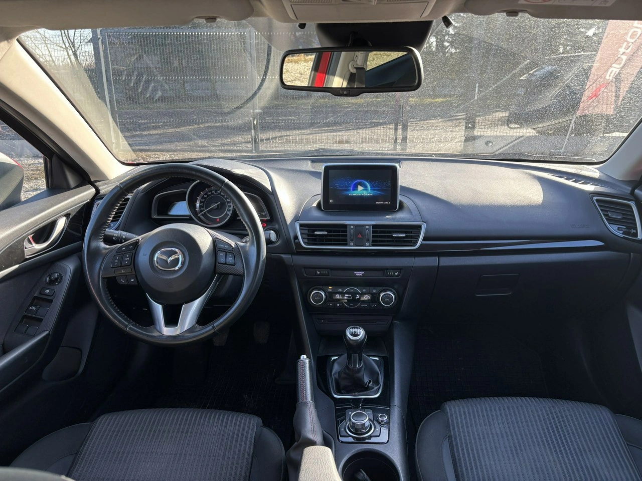 Mazda 3 - Zdjęcie 17