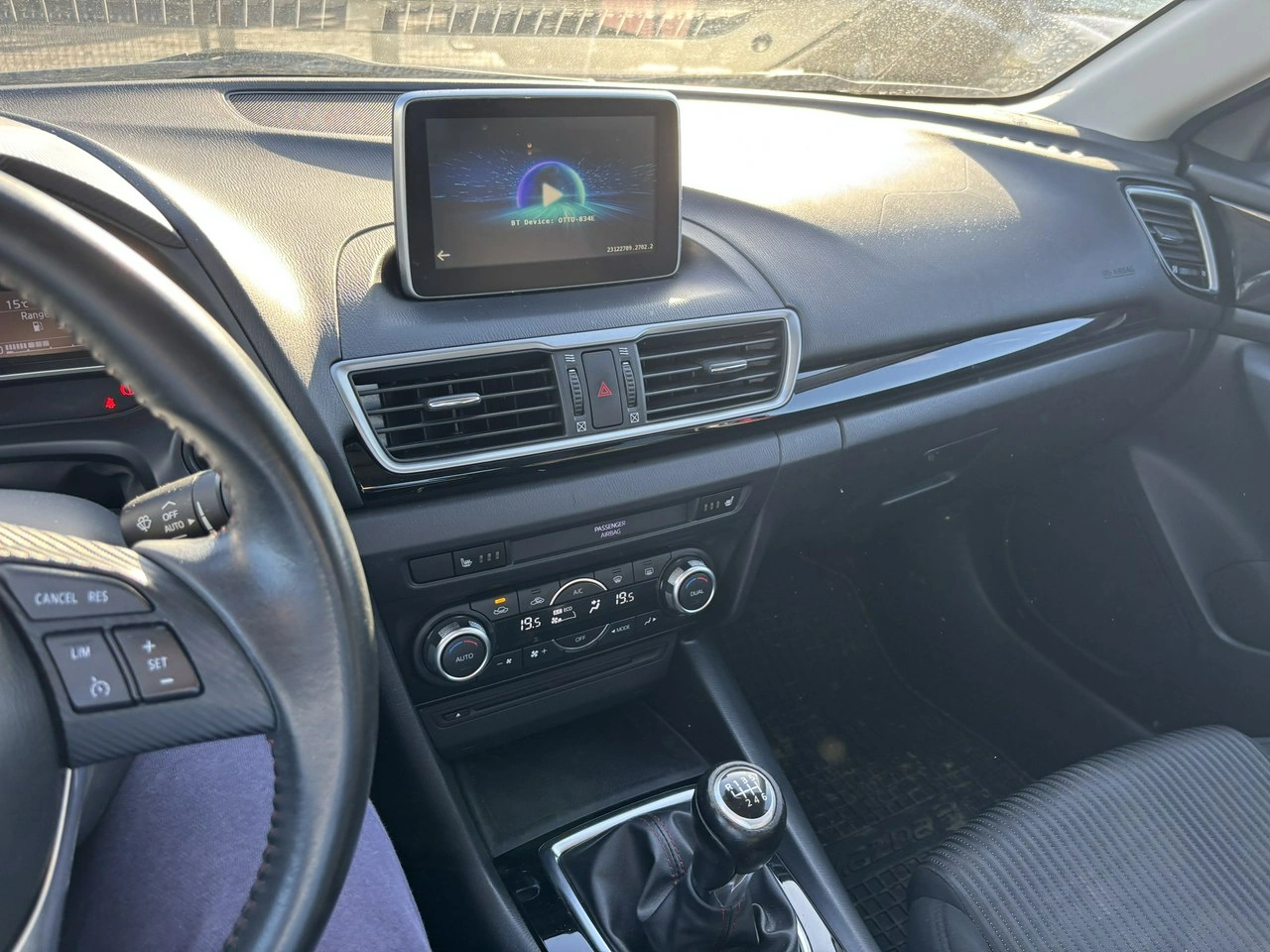 Mazda 3 - Zdjęcie 20