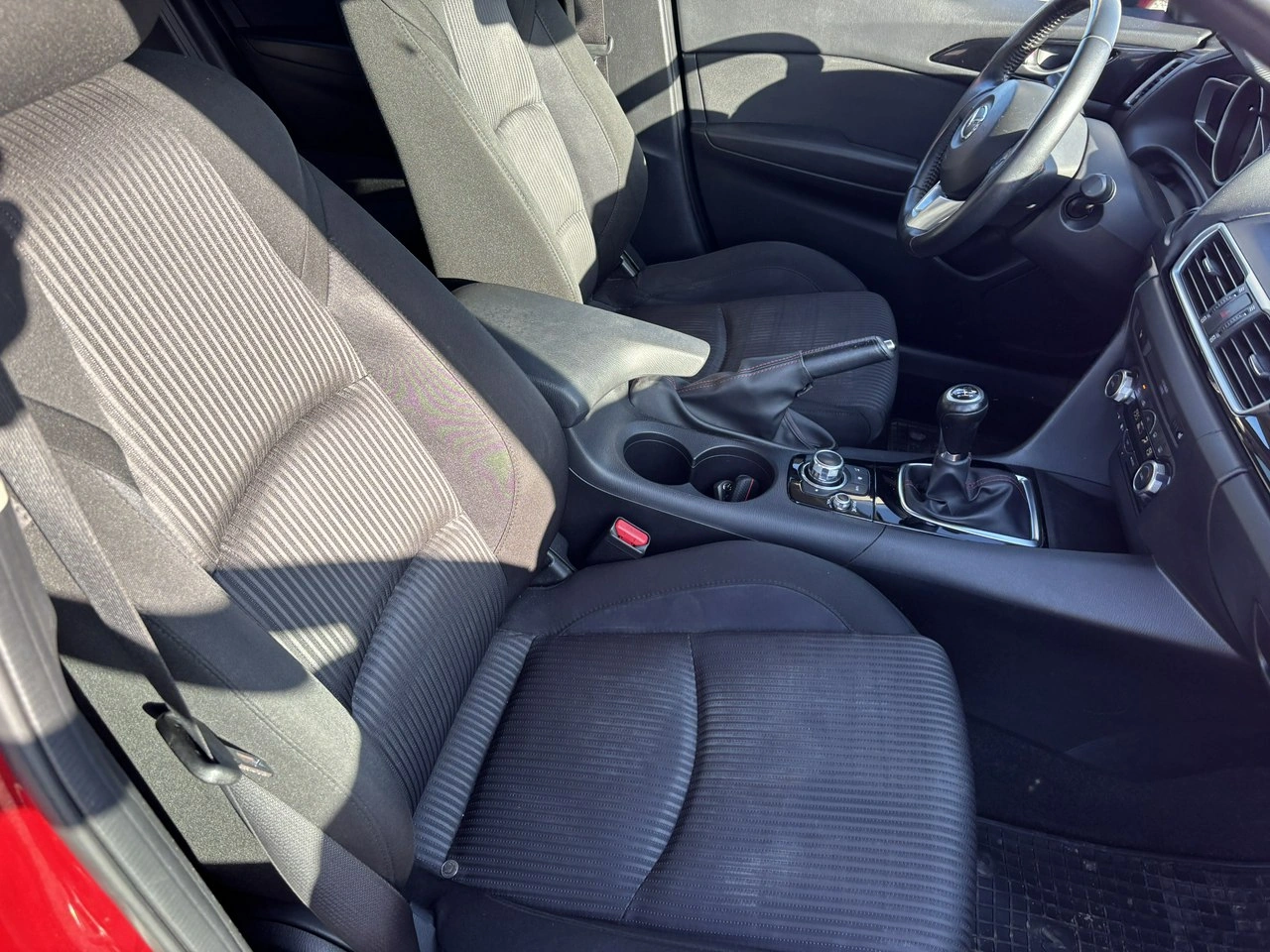 Mazda 3 - Zdjęcie 34