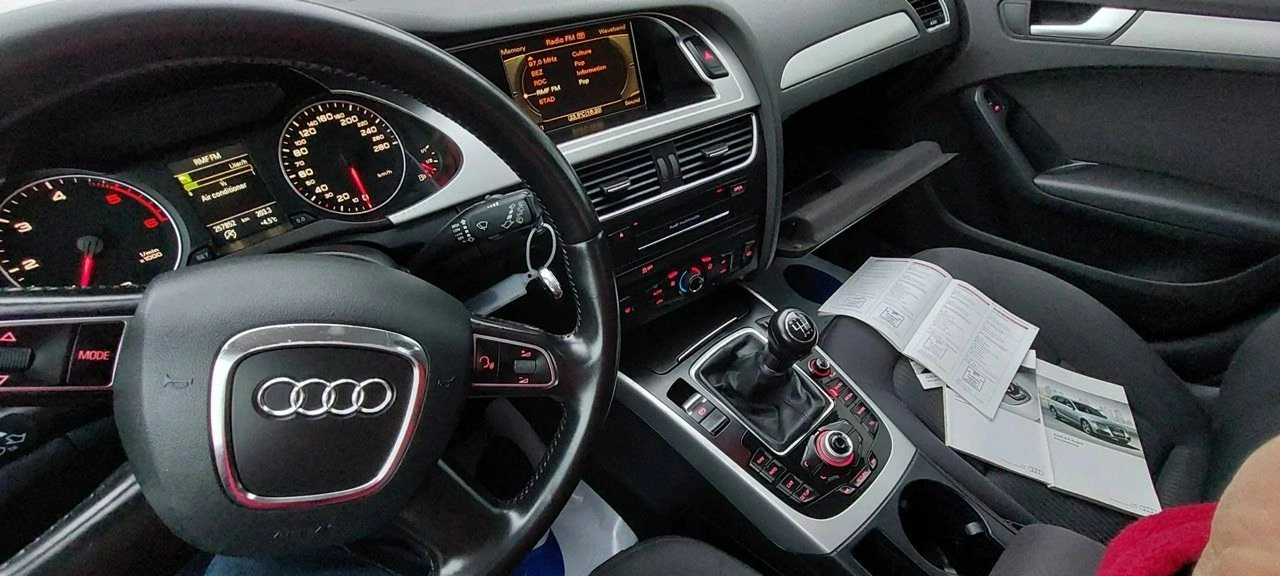 Audi A4 - Zdjęcie 30